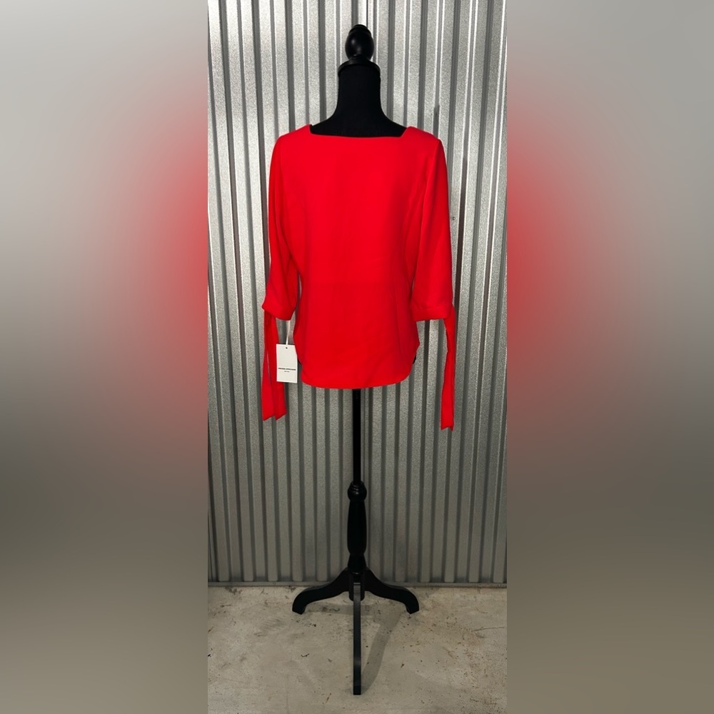 Women’s Amanda Uprichard New York NWT Red Casual Polyester Blouse Arm Ties Large - Picture 2 of 5